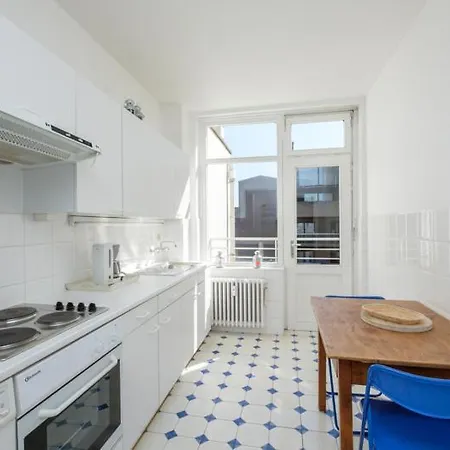 Lecomte - Helvetia 121 Apartment Ostend